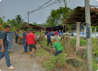 GOTONG-ROYONG MBKT BERSAMA KOMUNITI DESA SRI BAYAS