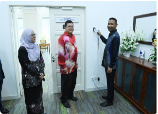 PROGRAM 'CLOCK IN' DATUK BANDAR MBKT