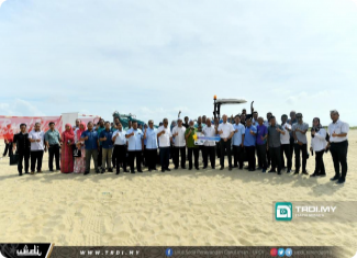 MAJLIS PENYERAHAN BEACH COMBER DAN TRAKTOR KEPADA MAJLIS BANDARAYA KUALA TERENGGANU