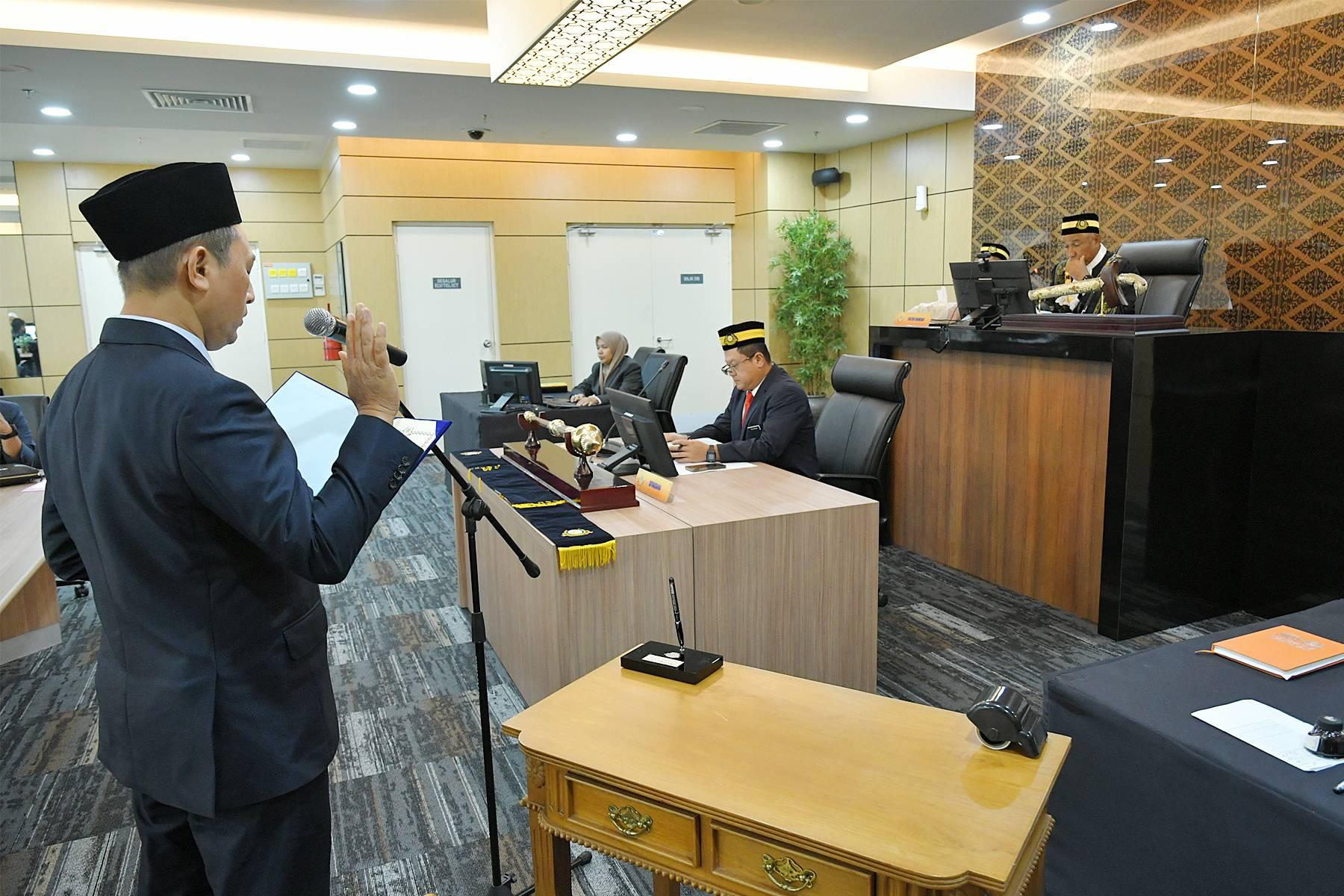 Majlis Pengakuan Menerima Jawatan Ahli Bersekutu Majlis, MBKT