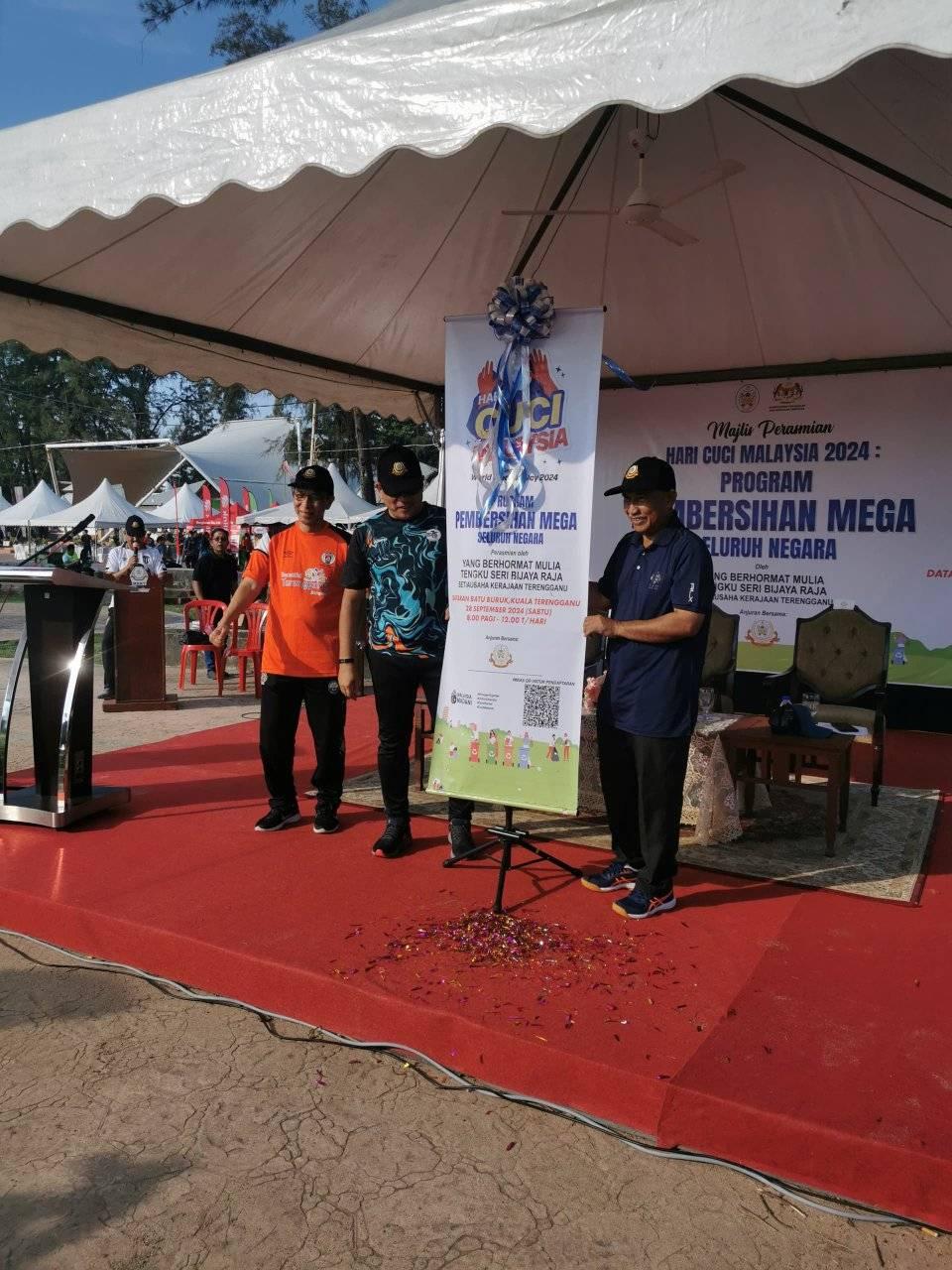 HARI CUCI MALAYSIA: PROGRAM PEMBERSIHAN MEGA SEMPENA WORLD CLEAN UP DAY 2024 PERINGKAT DAERAH KUALA TERENGGANU DAN KUALA NERUS.