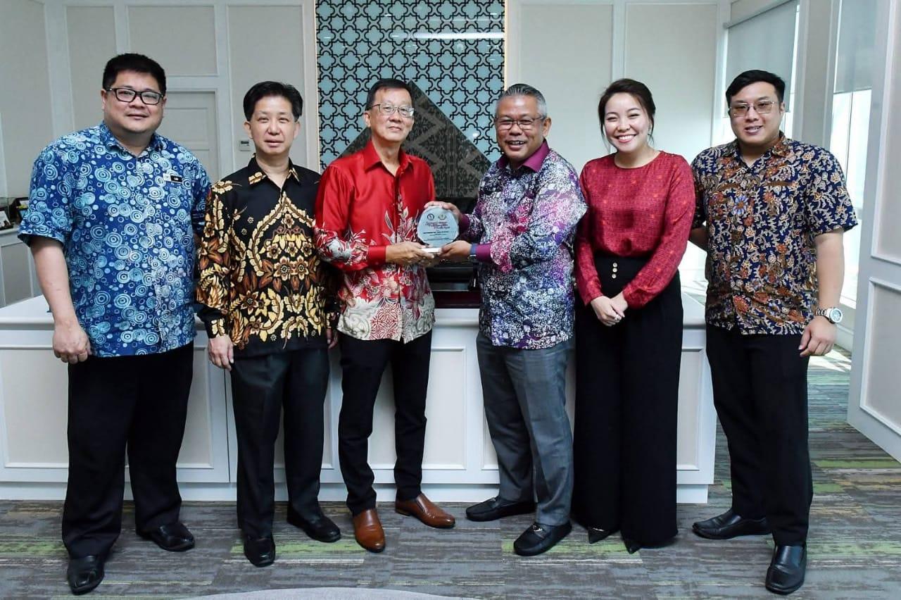 MAJLIS KUNJUNGAN HORMAT JK KERJA 322 NEGERI TERENGGANU DAN KOMUNITI TIONG HUA