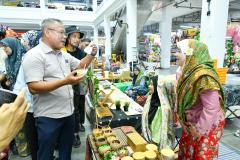 LAWATAN DATUK BANDAR MBKT KE PASAR PAYANG
