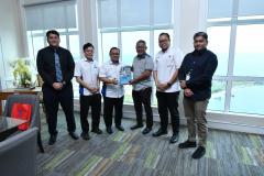 KUNJUNGAN HORMAT REHDA KE MBKT